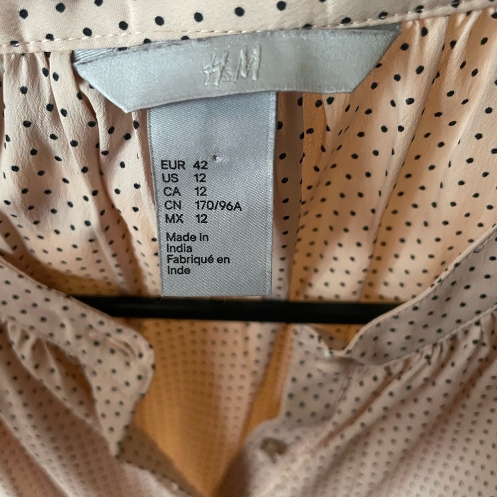 H&M blouse - Picture 2 of 3